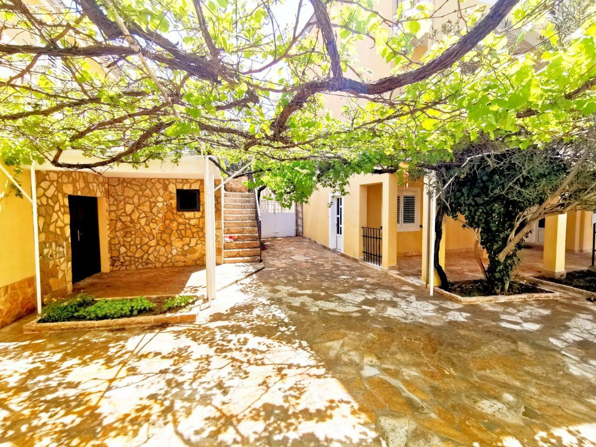 Green Garden Lägenhet Vodice Exteriör bild