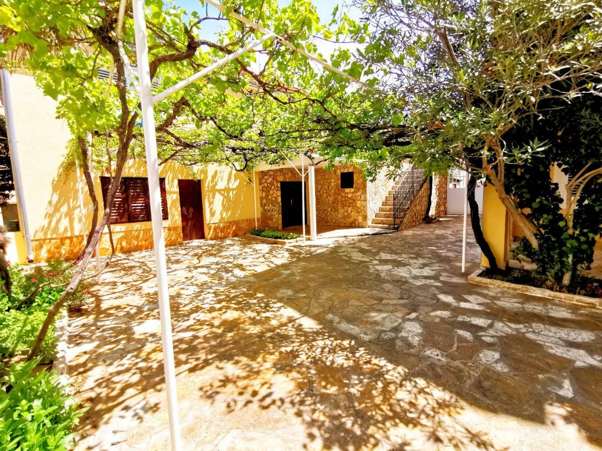 Green Garden Lägenhet Vodice Exteriör bild